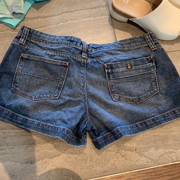 Mavi Lila Jean Shorts size 30 - Picture 5 of 8
